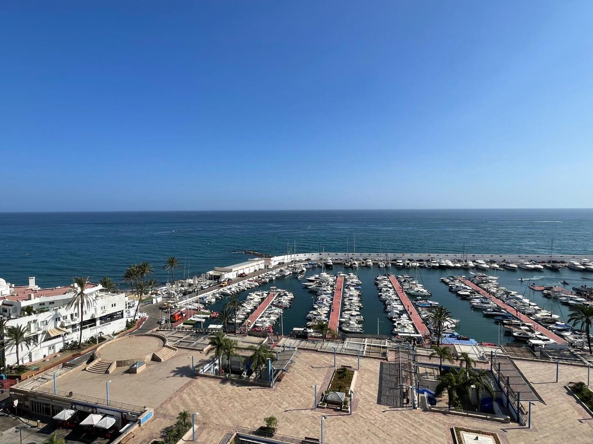 Apartamento First Line 2br With Pool In Center Of *