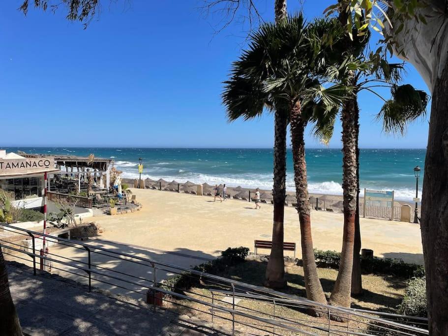 Apartment First Line 2br With Pool In Center Of Marbella